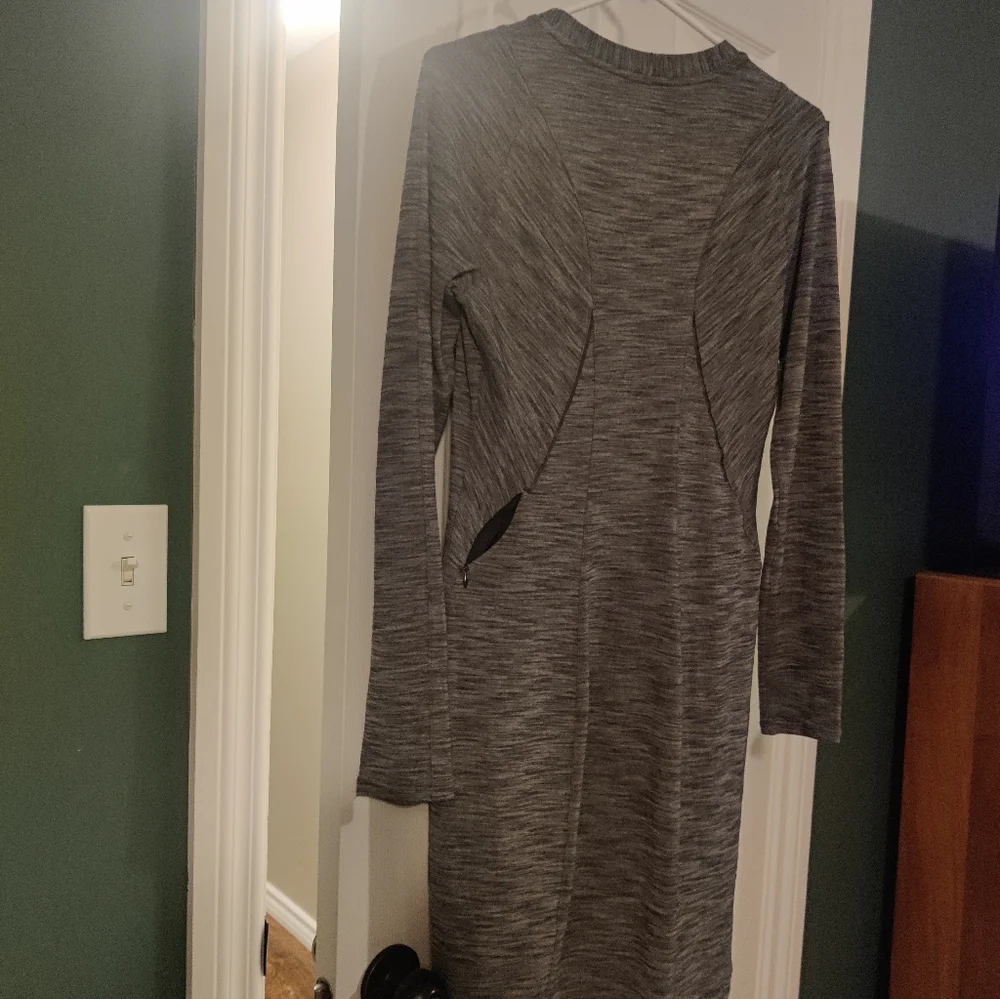 Lululemon "And Where-to dress" - Picture 6 of 7